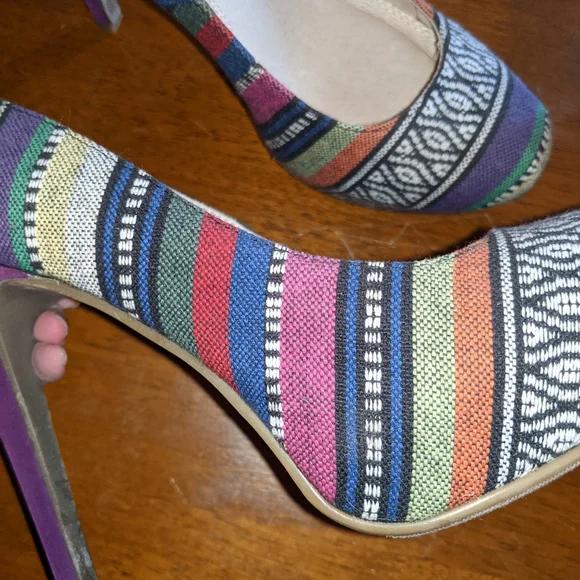 Chinese Laundry Multi Color/Pattern Platform Heels - Picture 7 of 7